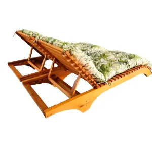 Conjunto de reposeras de madera maciza Penedo con futones para exterior