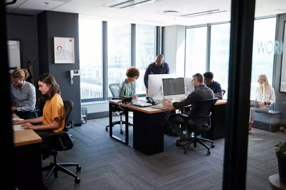 Mejora bienestar tus empleados con espacios ocio relajacion